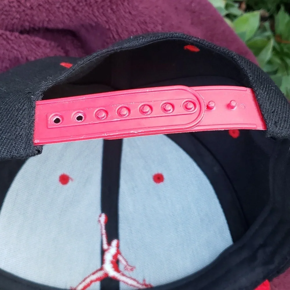 Jordan JUMPMAN Flight Snapback. Black with Red Jumpman NWOT (BIN 007)